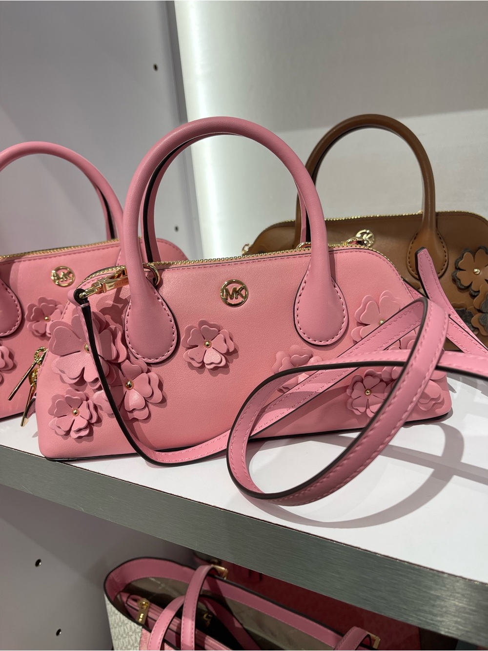 MICHAEL KORS Petra Small Floral Embellished Crossbody Bag
Carnation
NWT - Picture 14 of 16